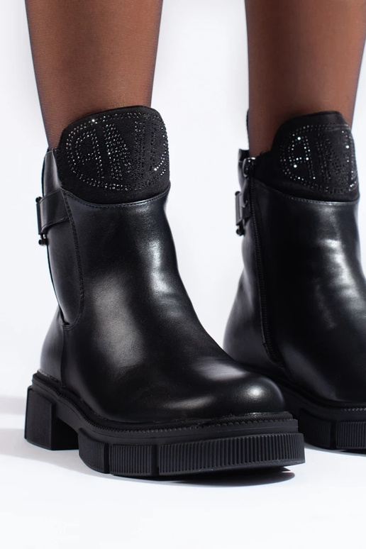 melnas krāsas izolēts sieviešu zābaki melnas krāsas izolēts sieviešu zābaki