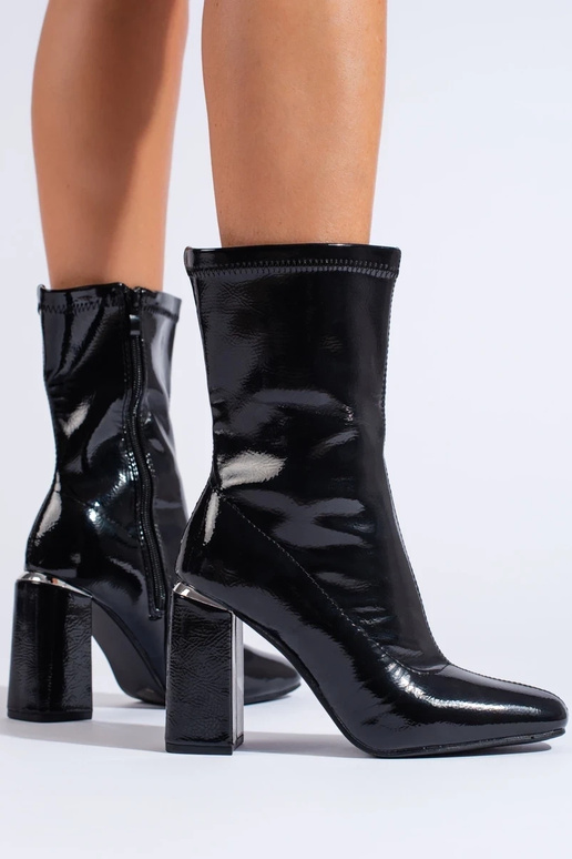 Augsti sieviešu zābaki ar papēdi,...