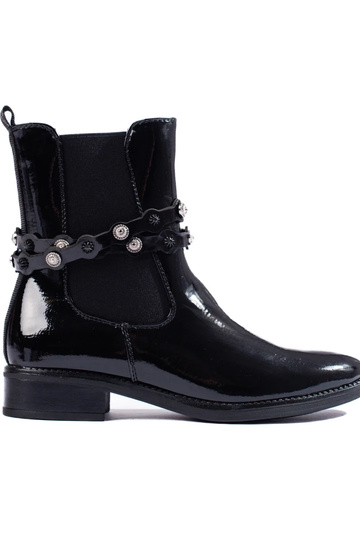 Laque sieviešu zābaki...