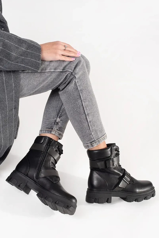 zābaki ar melnām sprādzēm