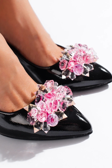 melnas krāsas puszābaki... 2