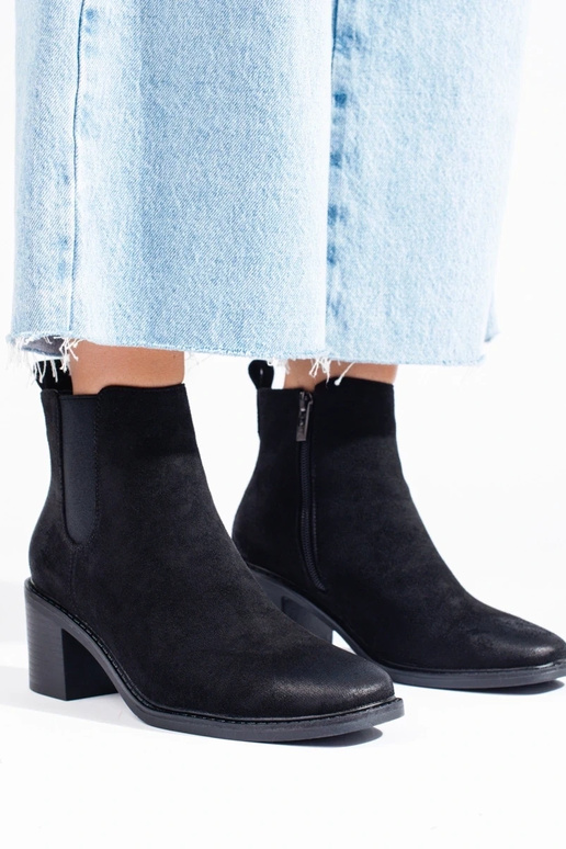 melnas krāsas Sieviešu zābaki uz papēža melnas krāsas Sieviešu zābaki uz papēža