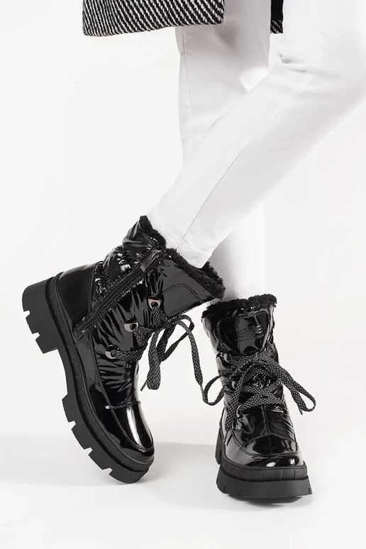 Siltās melnas sieviešu ziemas sniega... Siltās melnas sieviešu ziemas sniega...