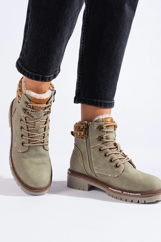 Pelēkas krāsas sieviešu apavi