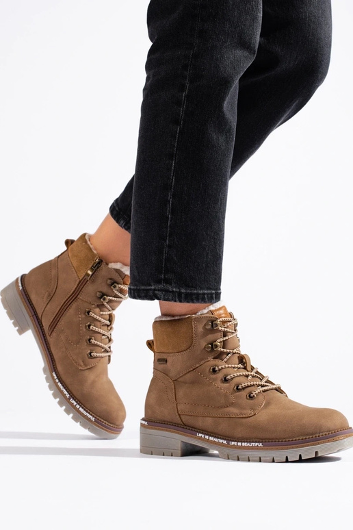 brūnas krāsas sieviešu apavi