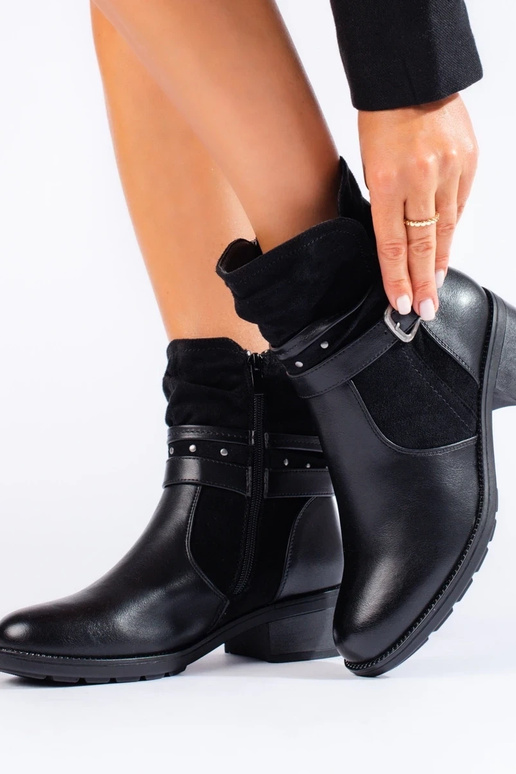 Sieviešu puszābaki ar dekoratīvu svītru