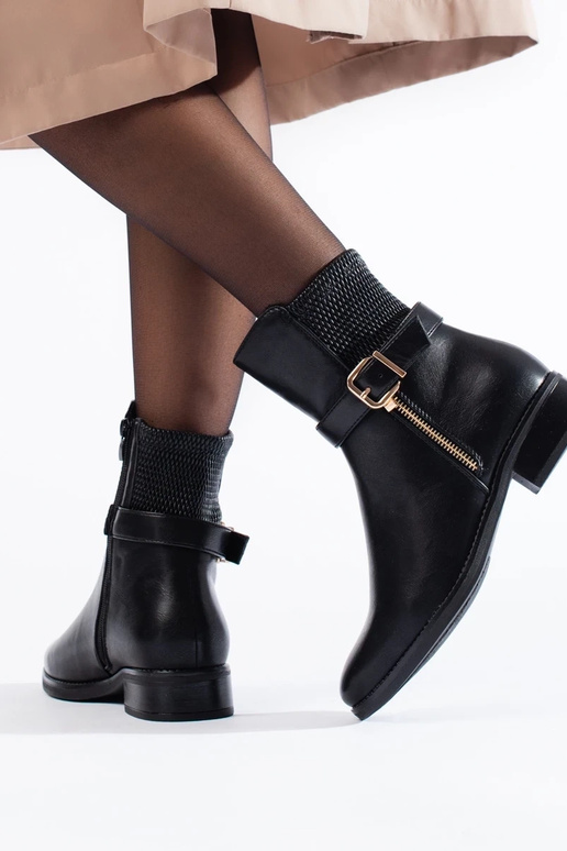 Sieviešu puszābaki virs potītes...