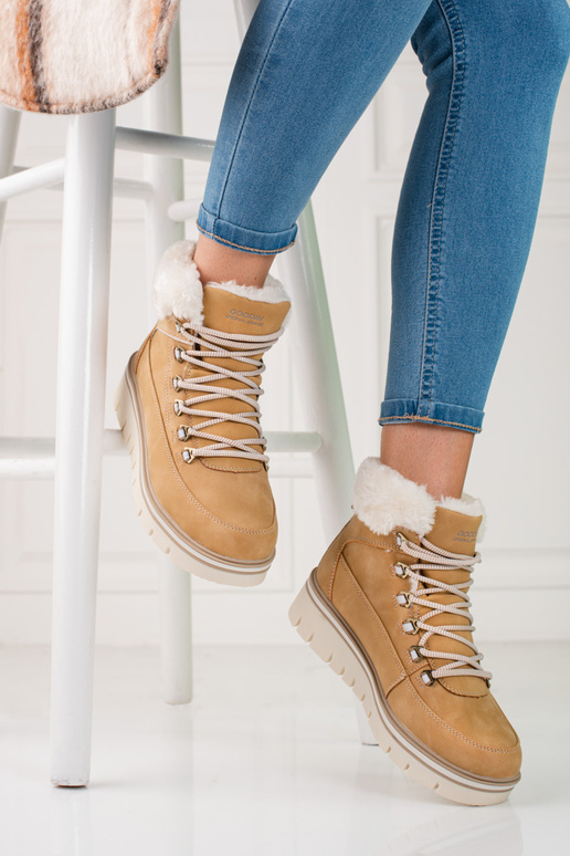 Sieviešu zābaki ar platformu brūnā krāsā Sieviešu zābaki ar platformu brūnā krāsā