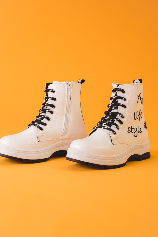 baltas krāsas zābaki meitenīga POTOCKI