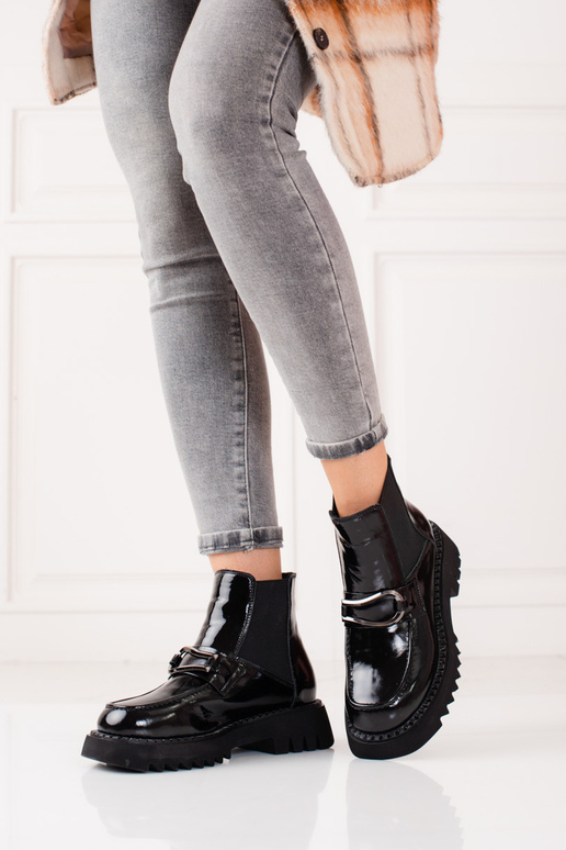 Āda lakots sieviešu zābaki ar... Āda lakots sieviešu zābaki ar...