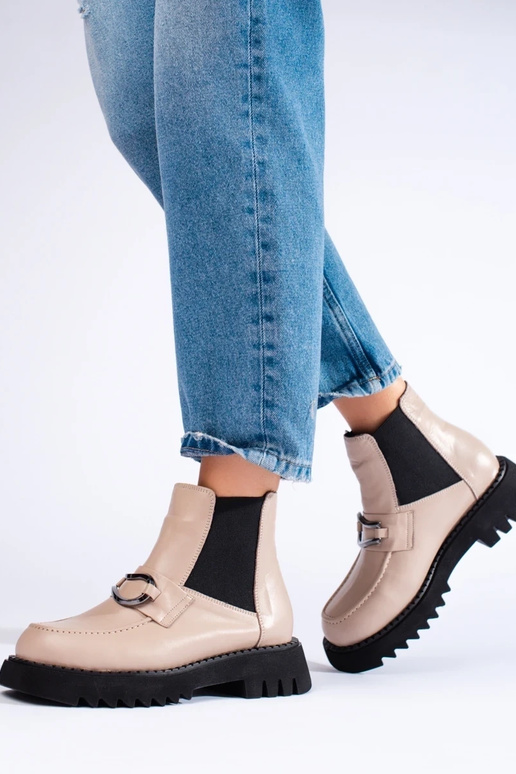 Āda sieviešu zābaki ar platformu... Āda sieviešu zābaki ar platformu...