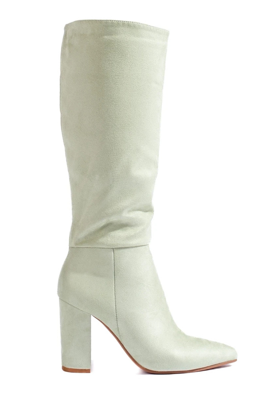 Sieviešu garie zābaki no eko zamšādas... Sieviešu garie zābaki no eko zamšādas...