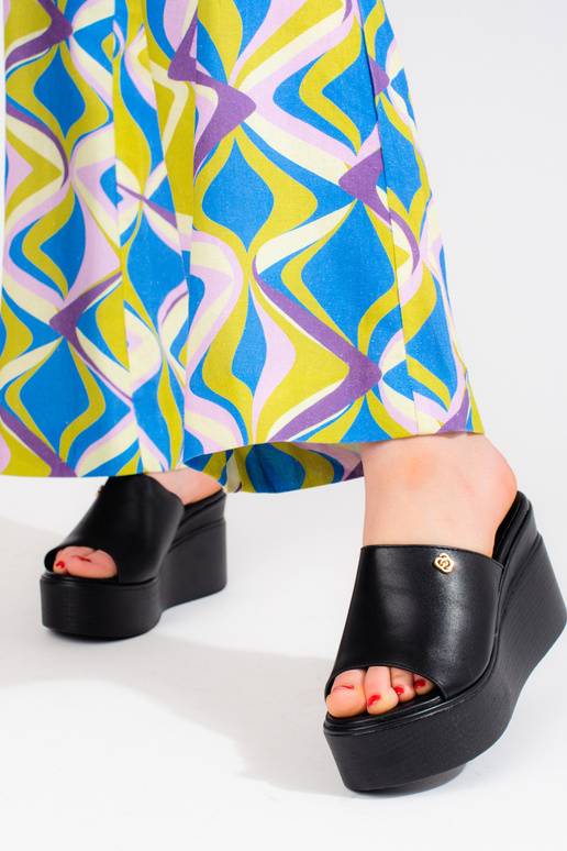 Moteriškas melnas čības