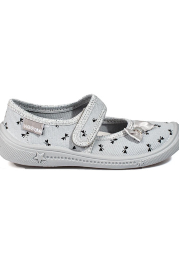 Pelēkas krāsas Apavi...