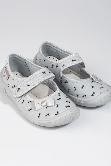 Pelēkas krāsas Apavi... 2