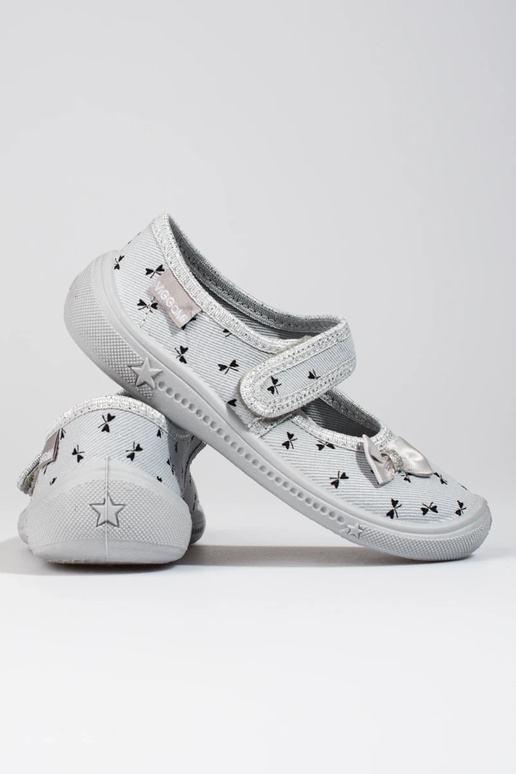 Pelēkas krāsas Apavi  Viggami Kalina