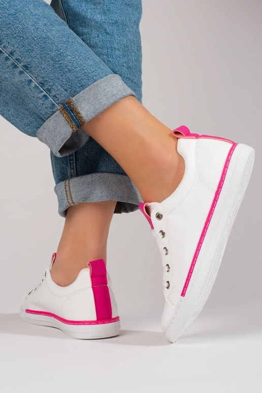 baltas krāsas    sieviešu apavi... baltas krāsas    sieviešu apavi...