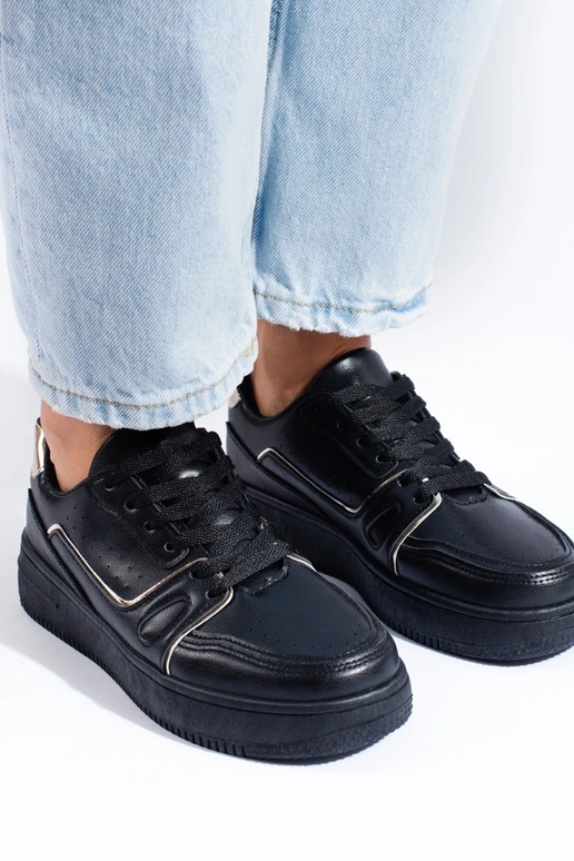 melnas krāsas Apavi kedu modelī ar... melnas krāsas Apavi kedu modelī ar...