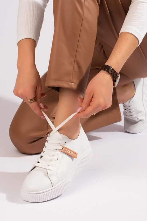 Klasiska modeļa balta krāsa  sieviešu... Klasiska modeļa balta krāsa  sieviešu...