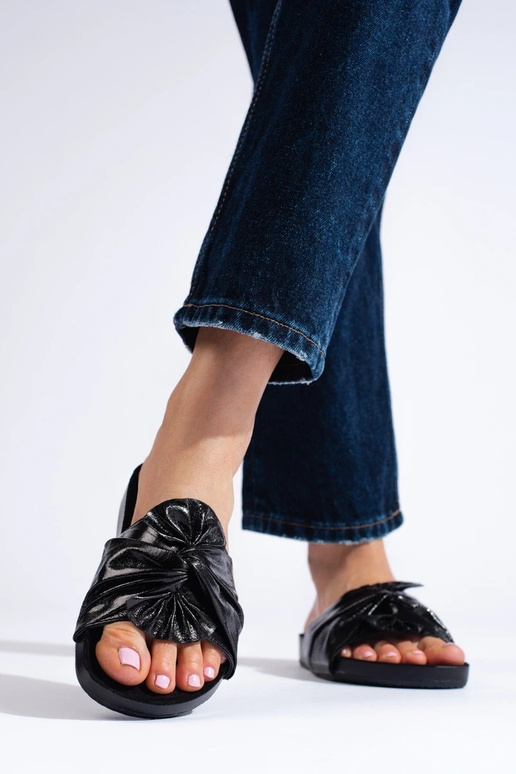 Čības   Melnas krāsas Shelovet