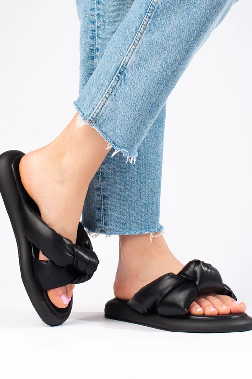 Melnas krāsas čības  Shelovet Melnas krāsas čības  Shelovet