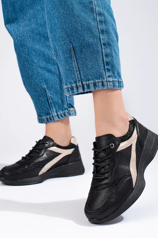 Melnas krāsas Sporta apavi ar... Melnas krāsas Sporta apavi ar...