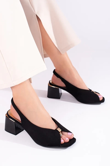 melnas krāsas  kurpes   uz... 2