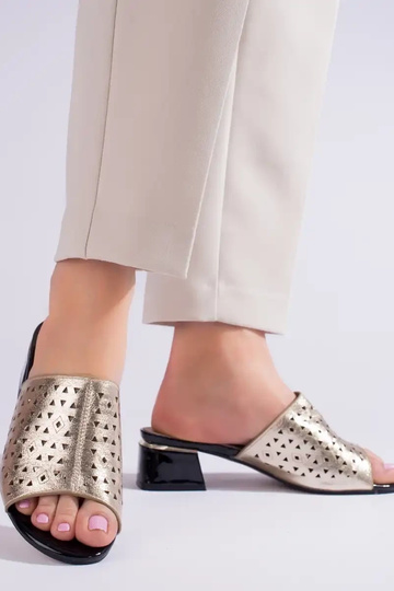 Zelta krāsas  čības... 2