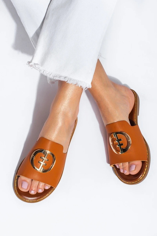 Sieviešu čības  brūnas krāsas Shelovet