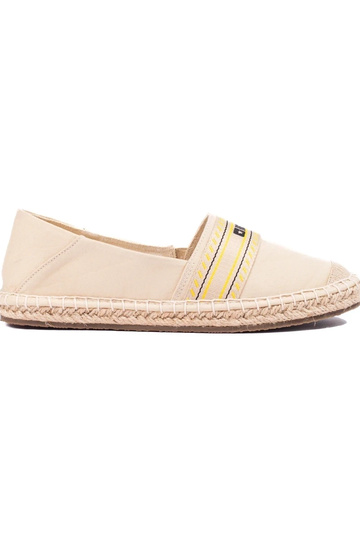 smilšu krāsas  espadrilas...