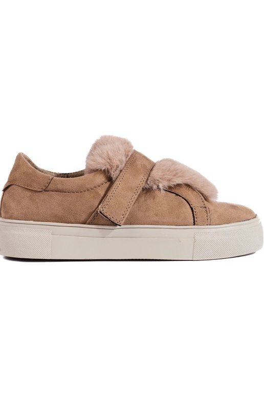 smilšu krāsas  kurpes ar kažokādu... smilšu krāsas  kurpes ar kažokādu...