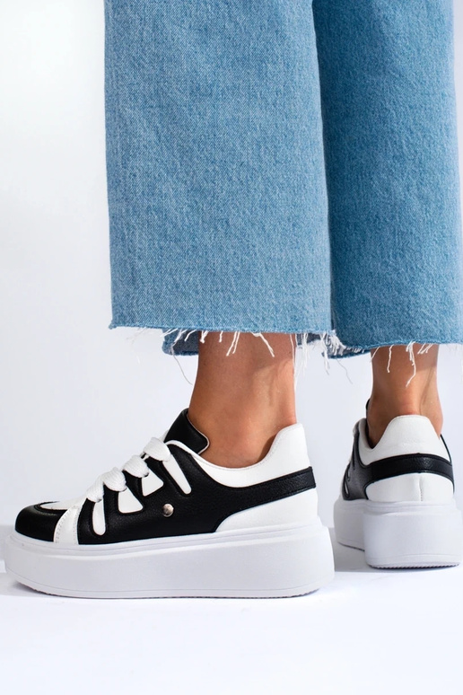 -balta krāsa Kedu modeļu apavi ar...