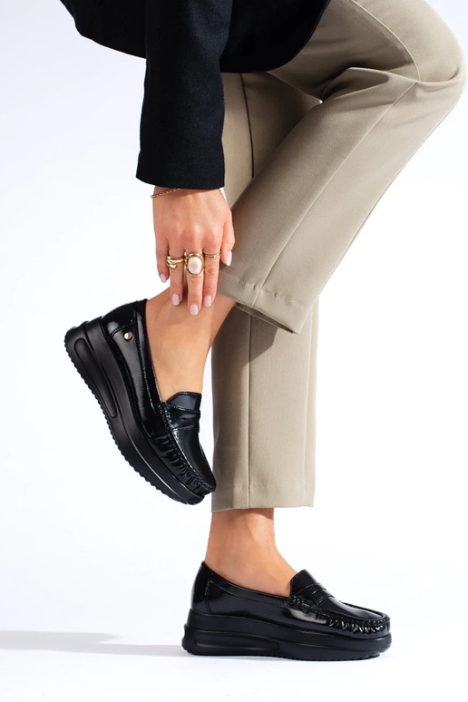 Laque Melnas krāsas mokasīni uz... Laque Melnas krāsas mokasīni uz...