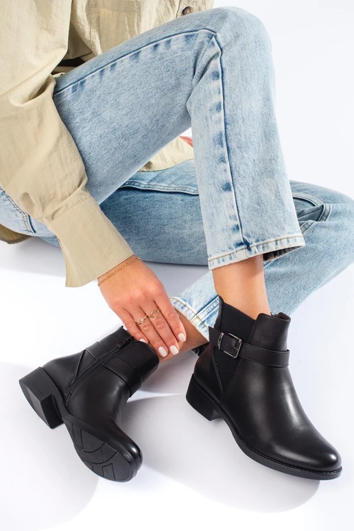 Sieviešu melnās ādas zābaki ar...