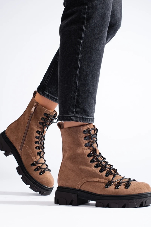 zamšādas sasiets zābaki brūnas krāsas... zamšādas sasiets zābaki brūnas krāsas...