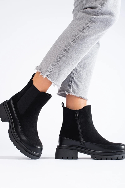 melnas krāsas zamšādas zābaki Chelsea...