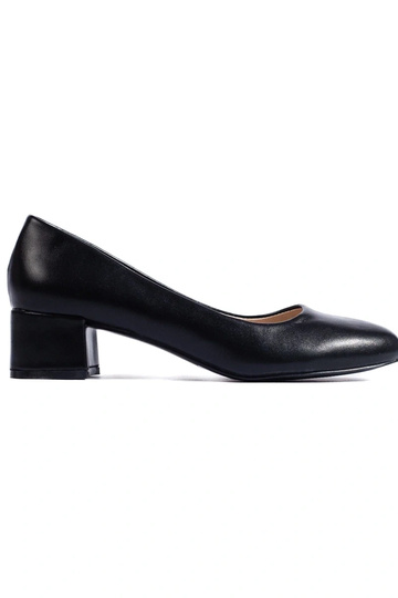 Augstpapēžu kurpes  Melnas...