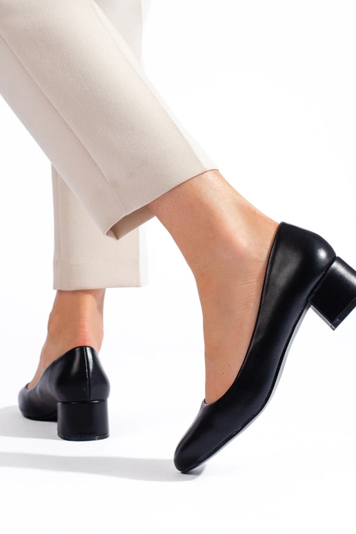 Augstpapēžu kurpes  Melnas krāsas