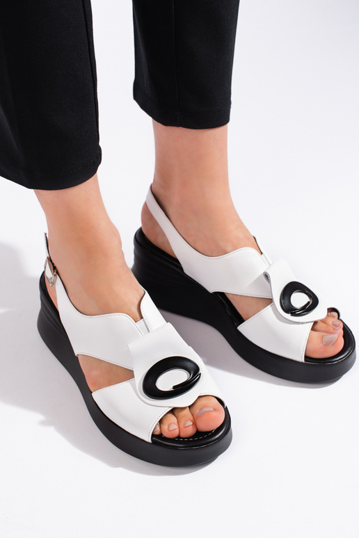 kurpes  balta krāsa kurpes  balta krāsa