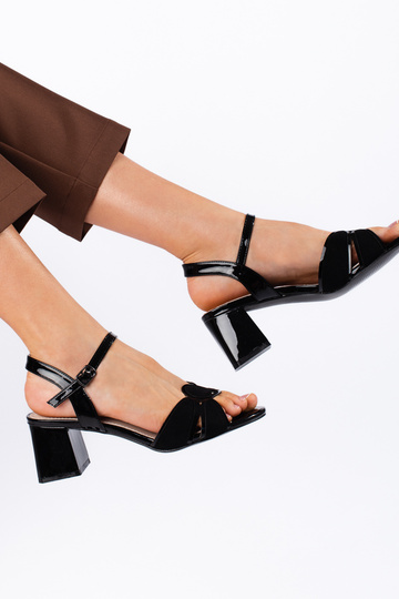 Laque kurpes   Melnas krāsas 2