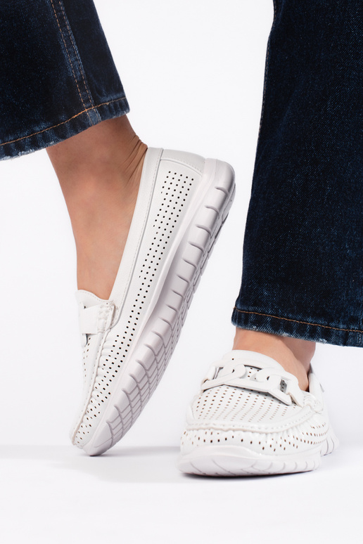 Sieviešu mokasīni balta krāsa Sieviešu mokasīni balta krāsa