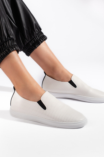 kurpes slip on balta... 2