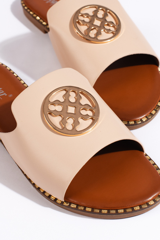 smilšu krāsas čības smilšu krāsas čības