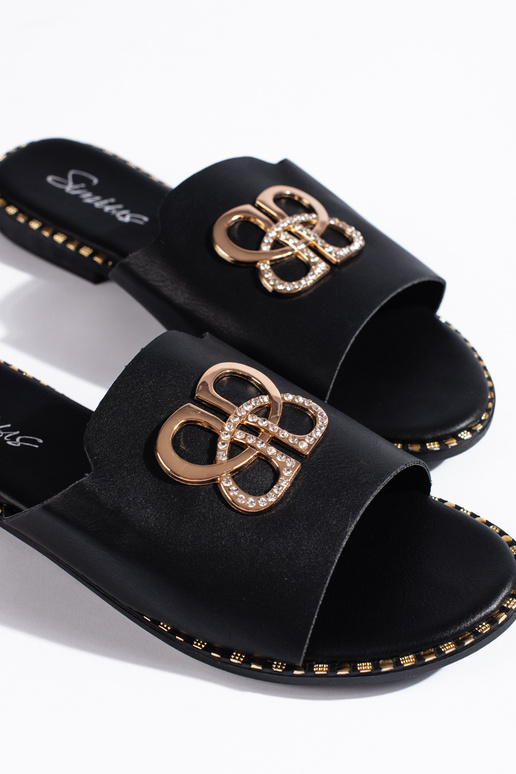 Melnas krāsas čības Melnas krāsas čības