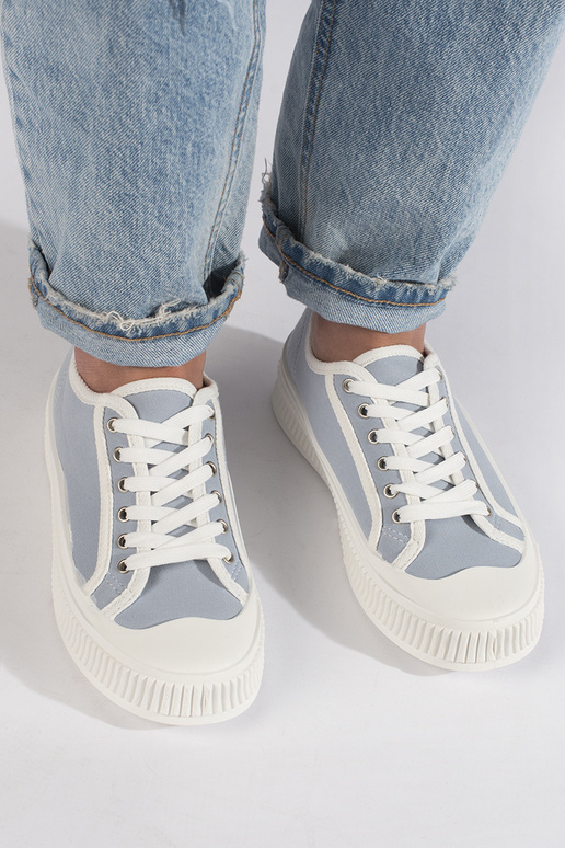 Sieviešu zābaki  ar platformu Sieviešu zābaki  ar platformu