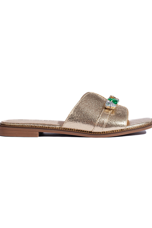 Zelta krāsas čības