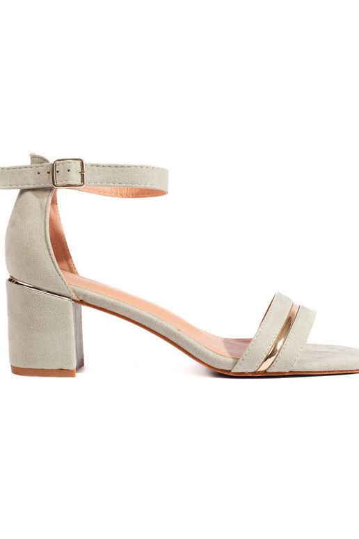 Zaļas krāsas   kurpes uz papēža