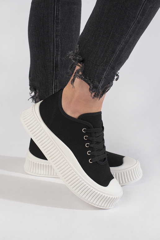 Melnas krāsas sieviešu apavi ar...