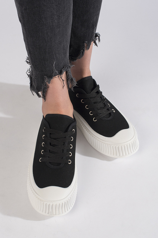 Melnas krāsas sieviešu apavi ar...