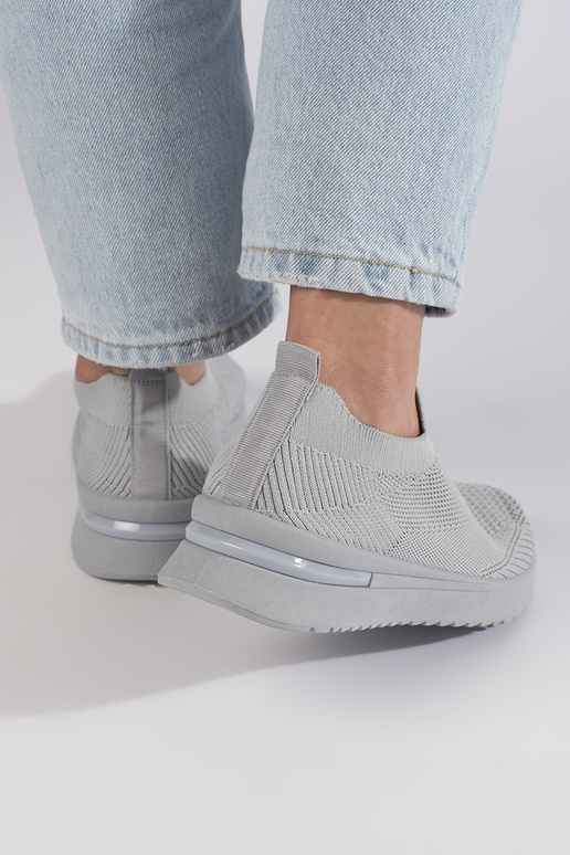 Pelēkas krāsas   sieviešu apavi Pelēkas krāsas   sieviešu apavi